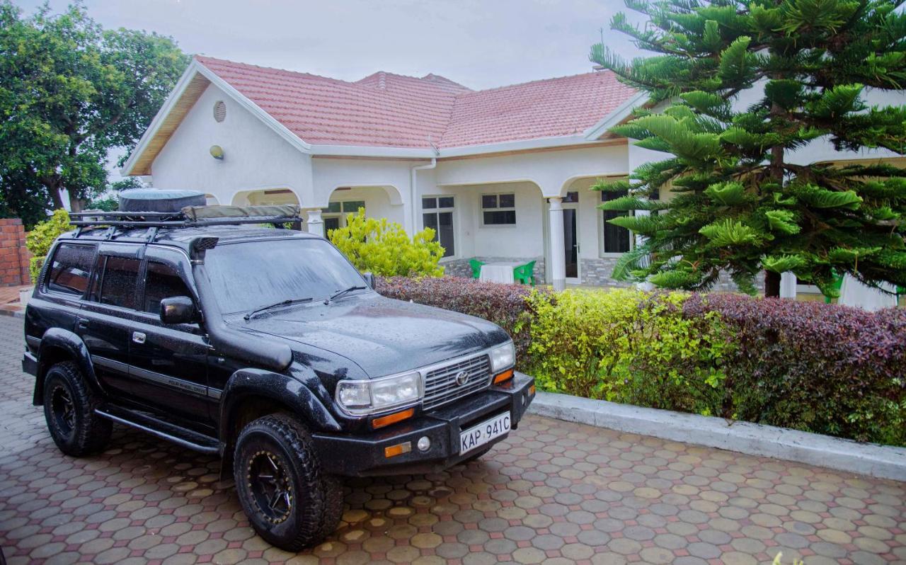 Martin Aviator Hotel Kigali Extérieur photo