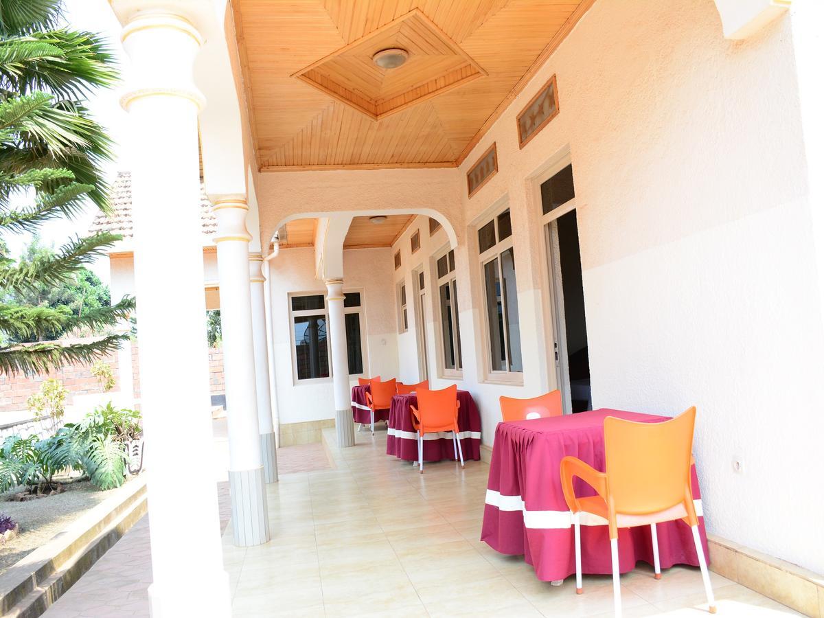 Martin Aviator Hotel Kigali Extérieur photo