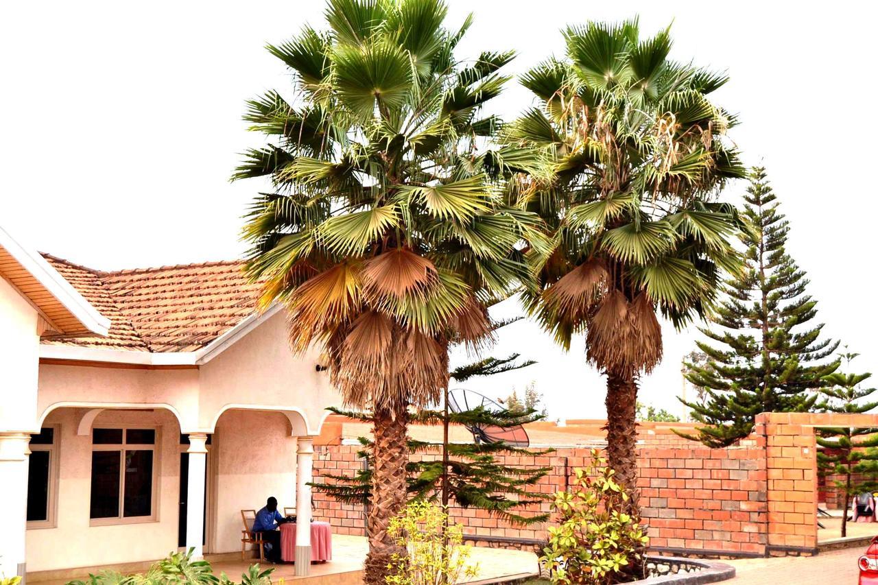 Martin Aviator Hotel Kigali Extérieur photo